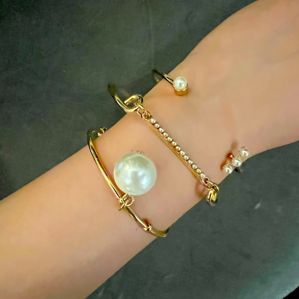 Set of 3 Pearl Bracelets